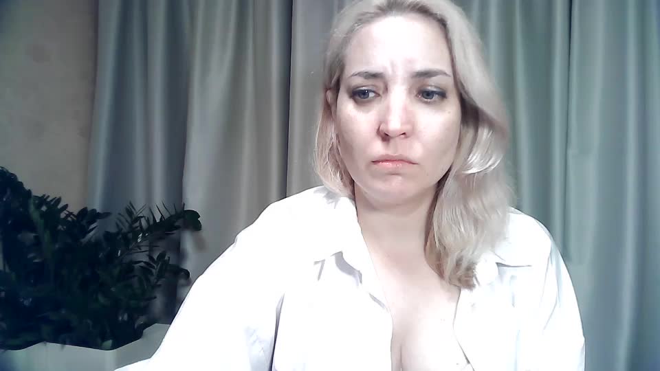 mariska-kiska Live Sex December 18, 2025