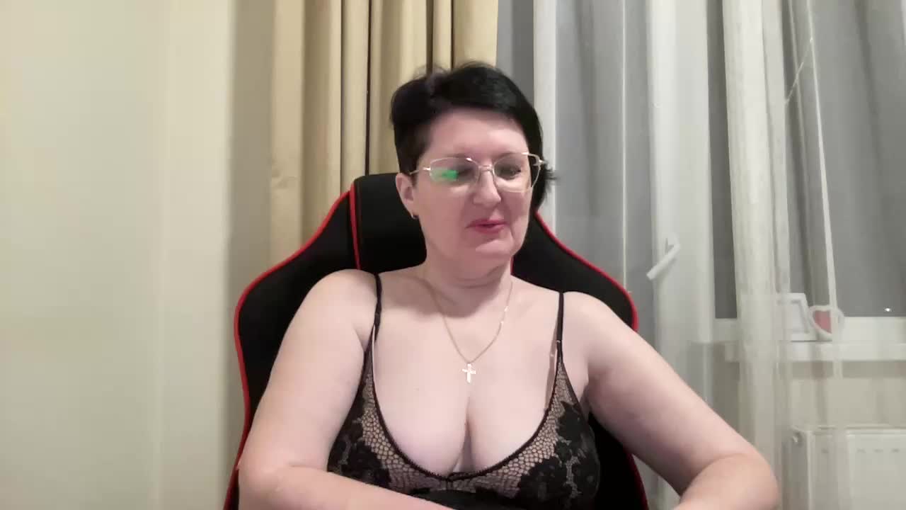 HotMilfPussy Live Sex December 17, 2025