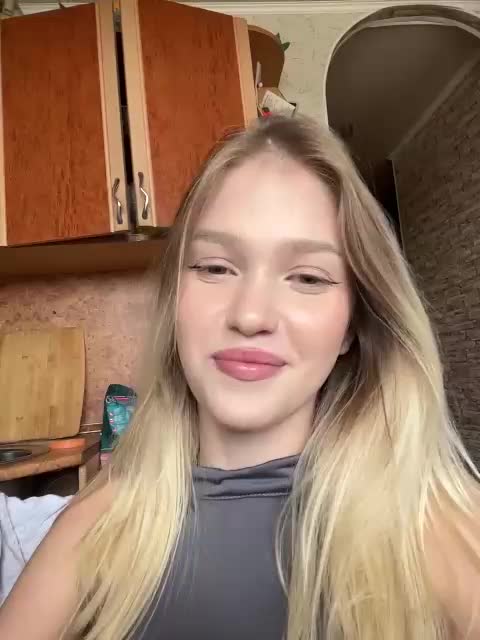 Superkisa Live Sex August 27, 2025