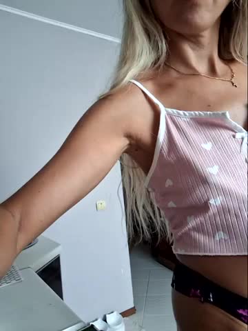 b_l_o_n_d_i_n_k_a Live Sex December 13, 2025