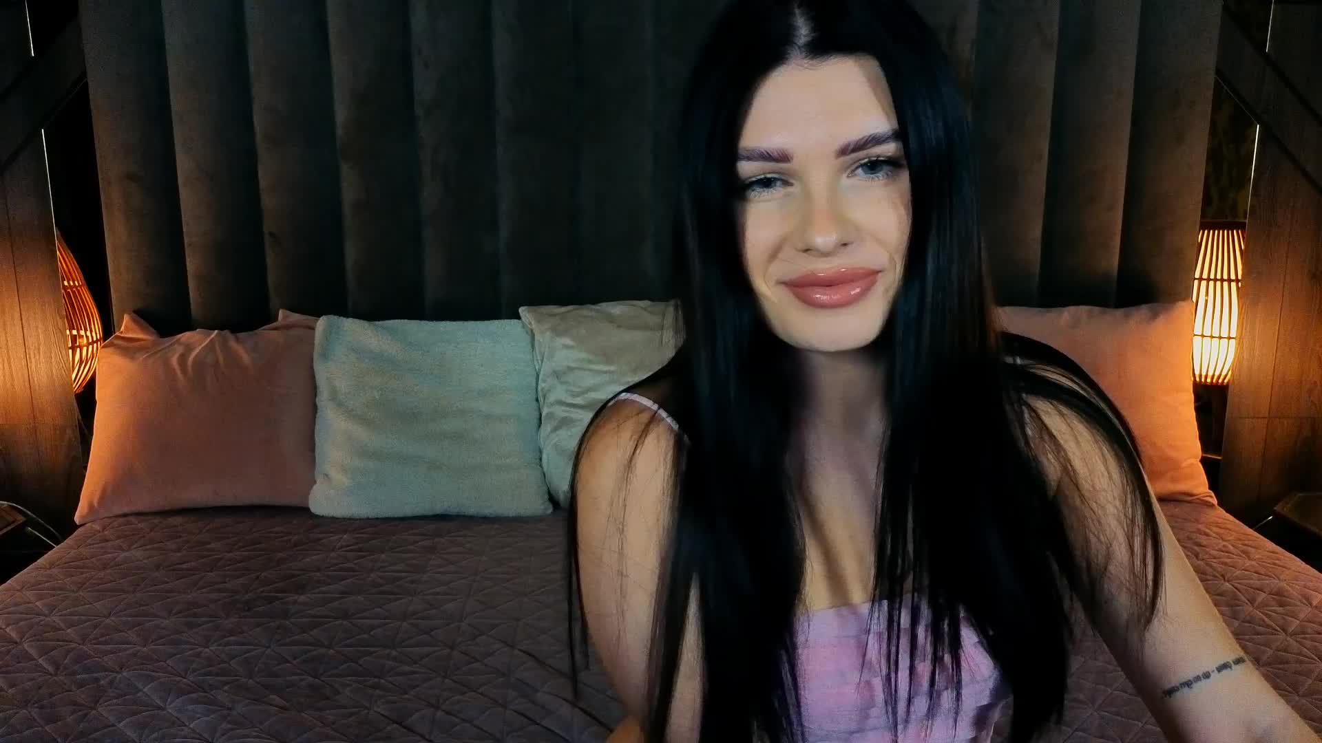 NeylaCharm Live Sex December 14, 2025