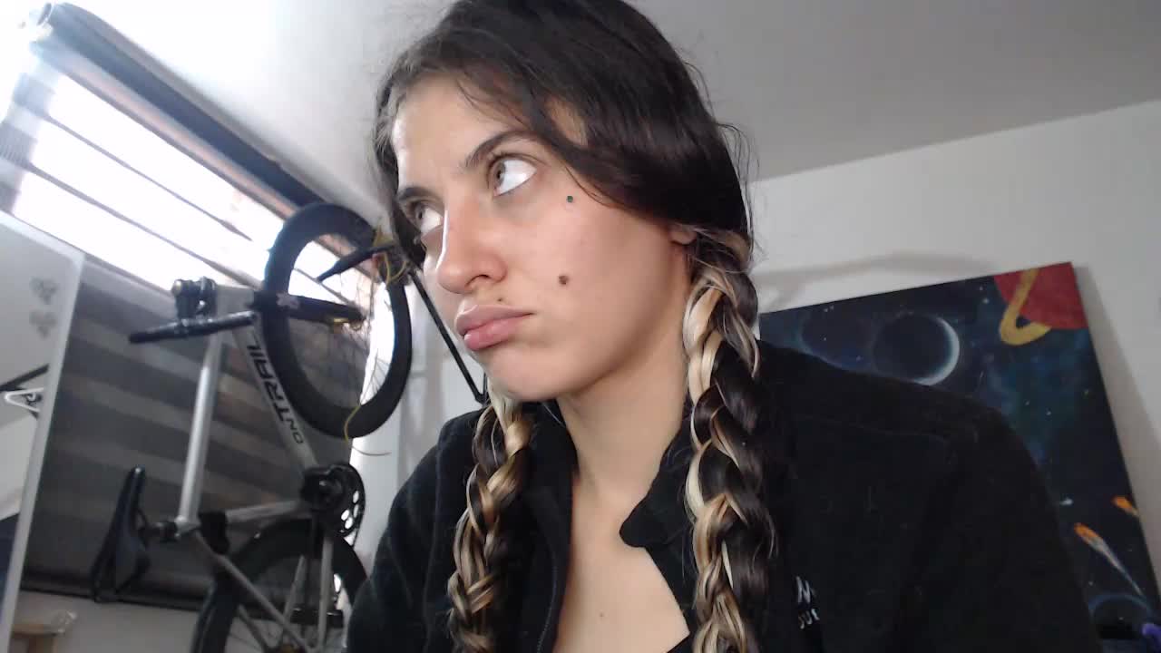 mariecam420 Live Sex December 14, 2025
