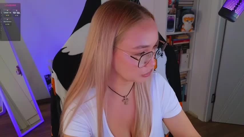 Emili1- Live Sex December 13, 2025