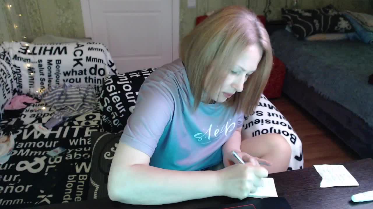 MeganIris Live Sex December 17, 2025