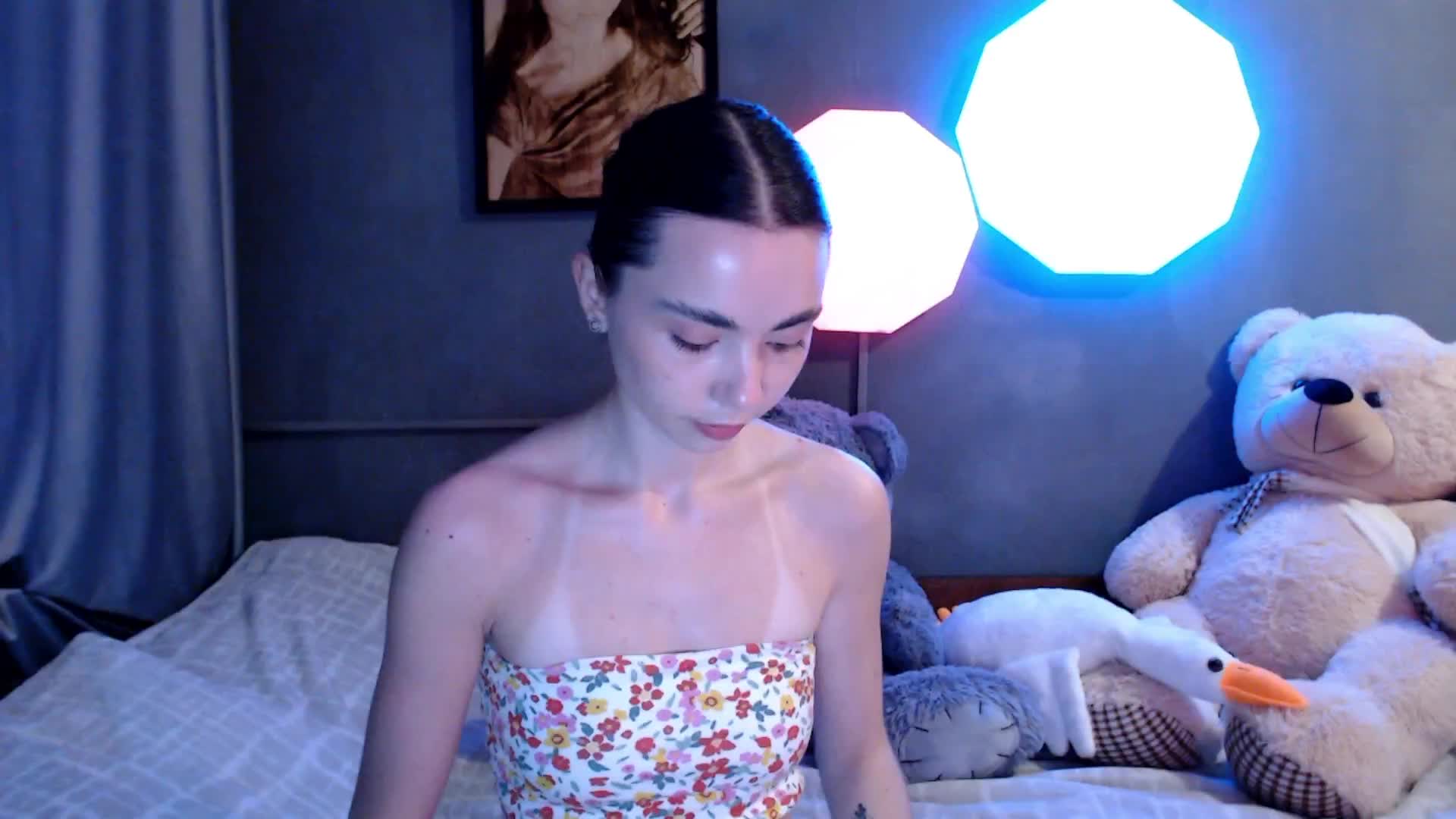 Miuzxc Live Sex December 14, 2025