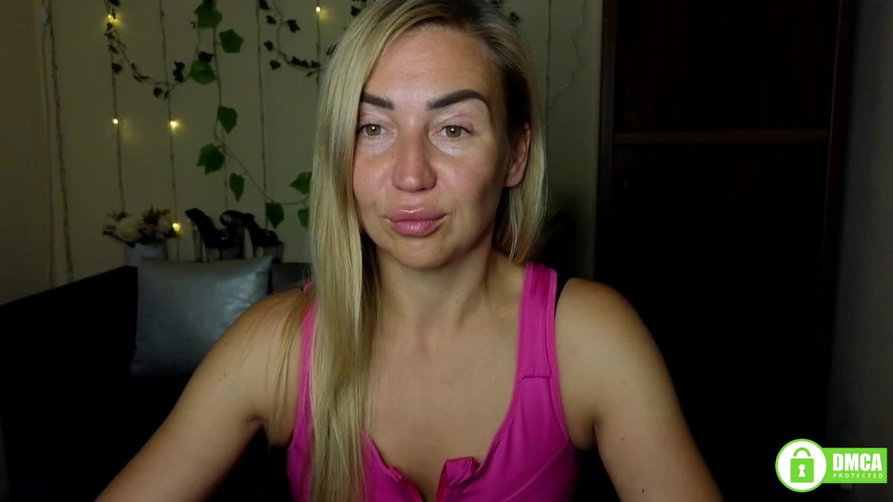 Jullyblondkiss Live Sex December 13, 2025