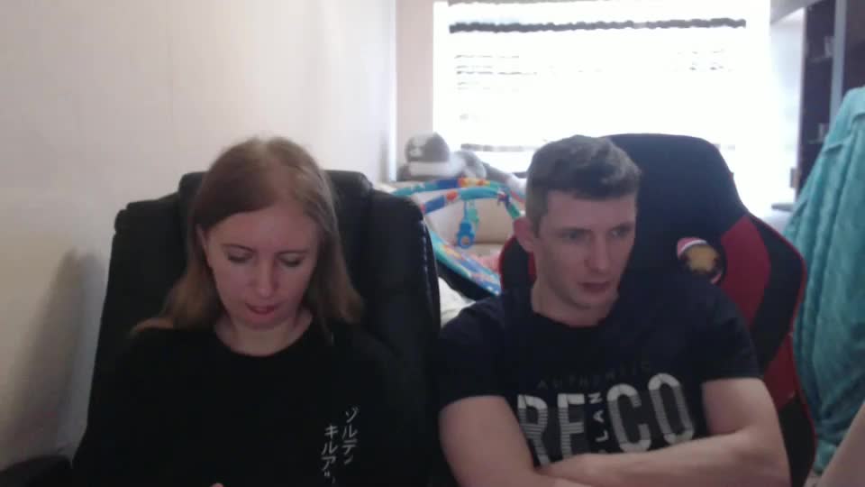 jenisandpeter Live Sex December 19, 2025