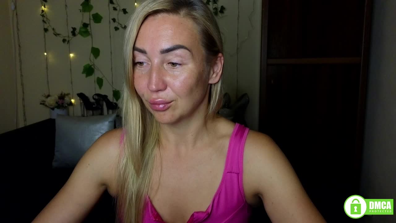 Jullyblondkiss Live Sex December 13, 2025