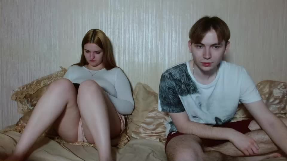 love_language776834 Live Sex December 17, 2025