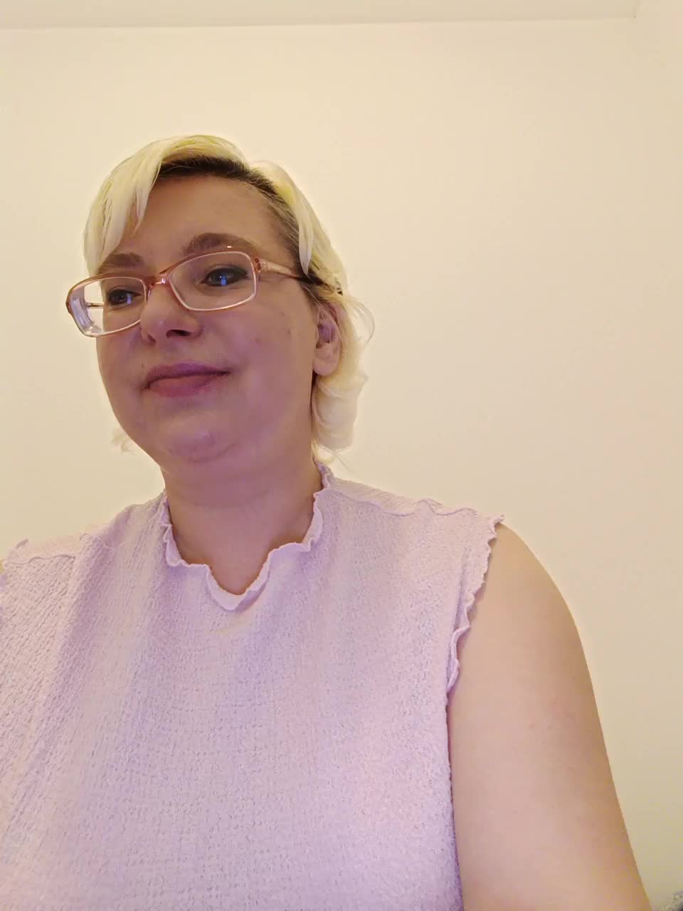 Vika211 Live Sex December 17, 2025