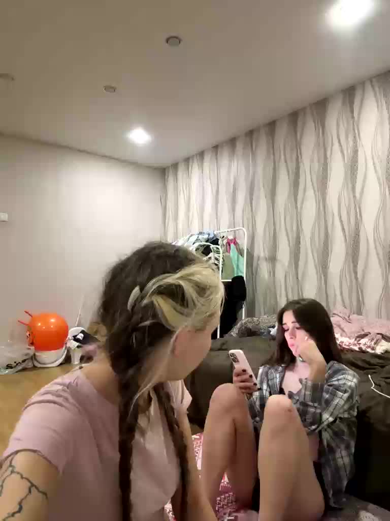 askorbinkiii Live Sex December 13, 2025