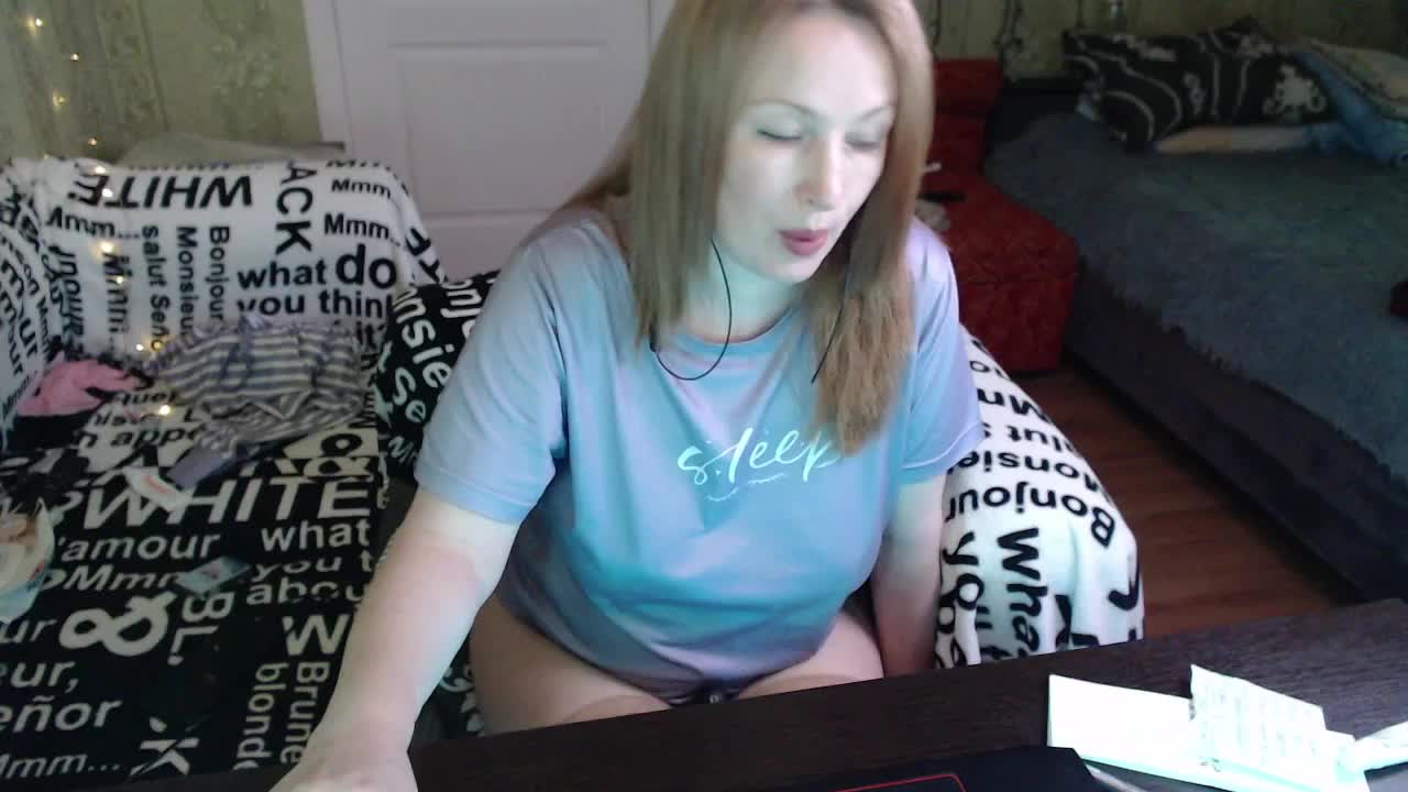 MeganIris Live Sex December 17, 2025