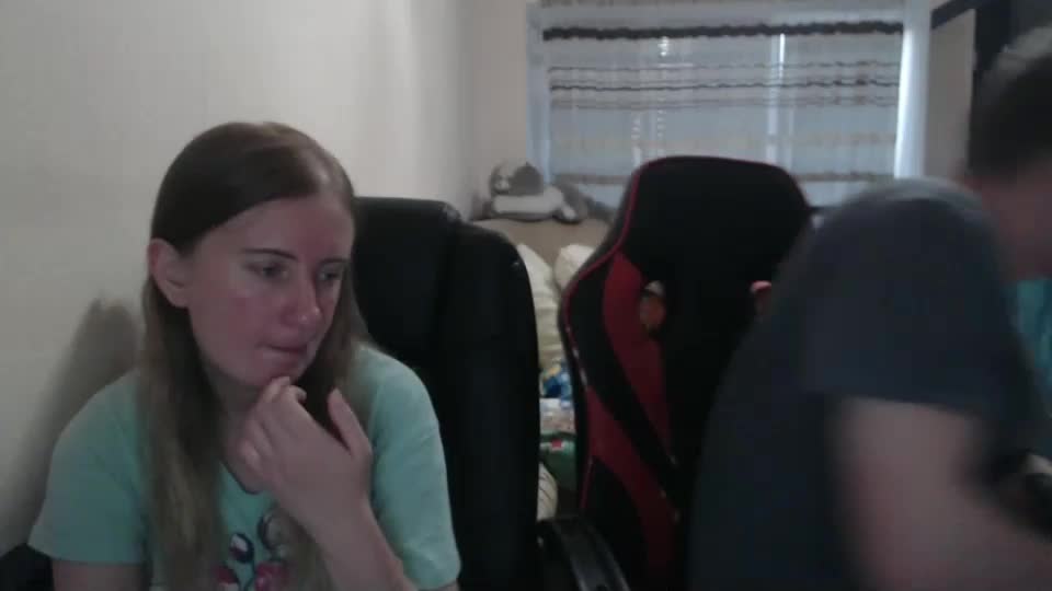 jenisandpeter Live Sex December 19, 2025