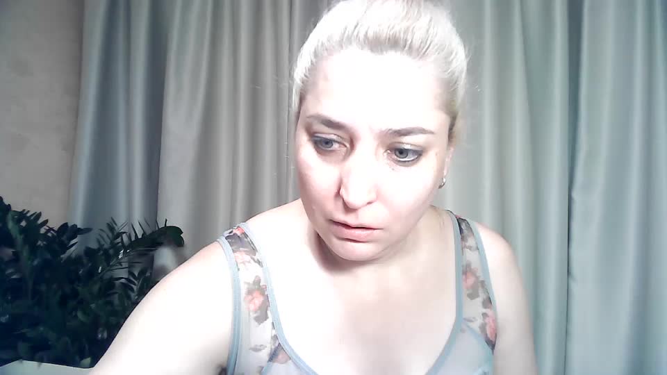 KickaIricka Live Sex December 14, 2025