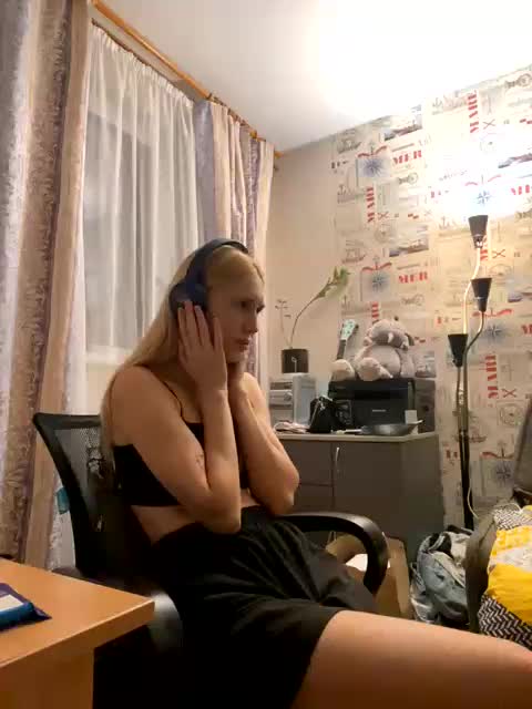 lina_wap Live Sex December 19, 2025