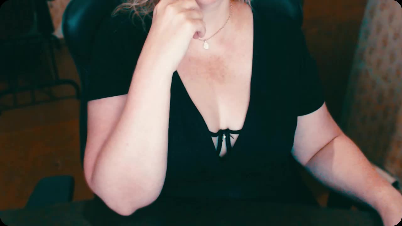 Alisa1917 Live Sex December 17, 2025