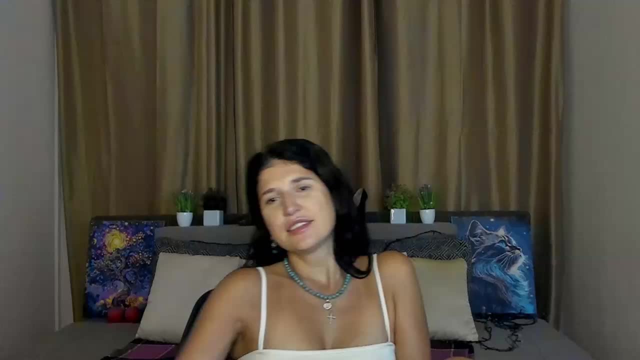 AliannaSoloKisses Live Sex December 15, 2025