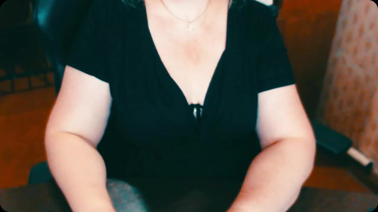 Alisa1917 Live Sex December 17, 2025