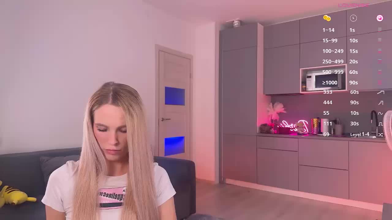 BlushMikki Live Sex December 17, 2025