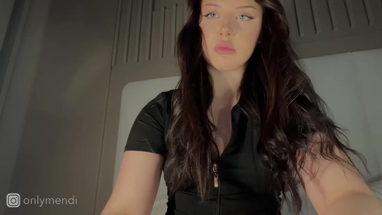 MENNDI Live Sex December 18, 2025