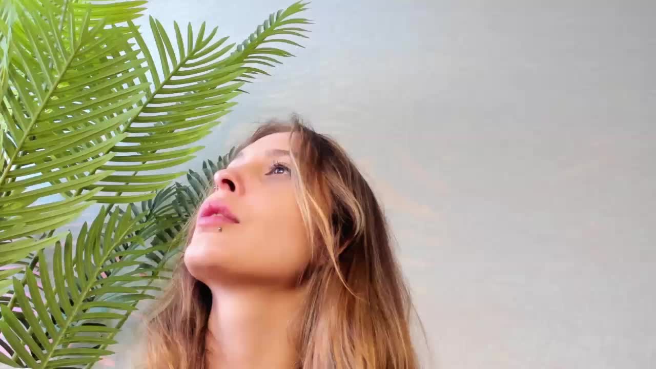 Maribett Live Sex December 17, 2025