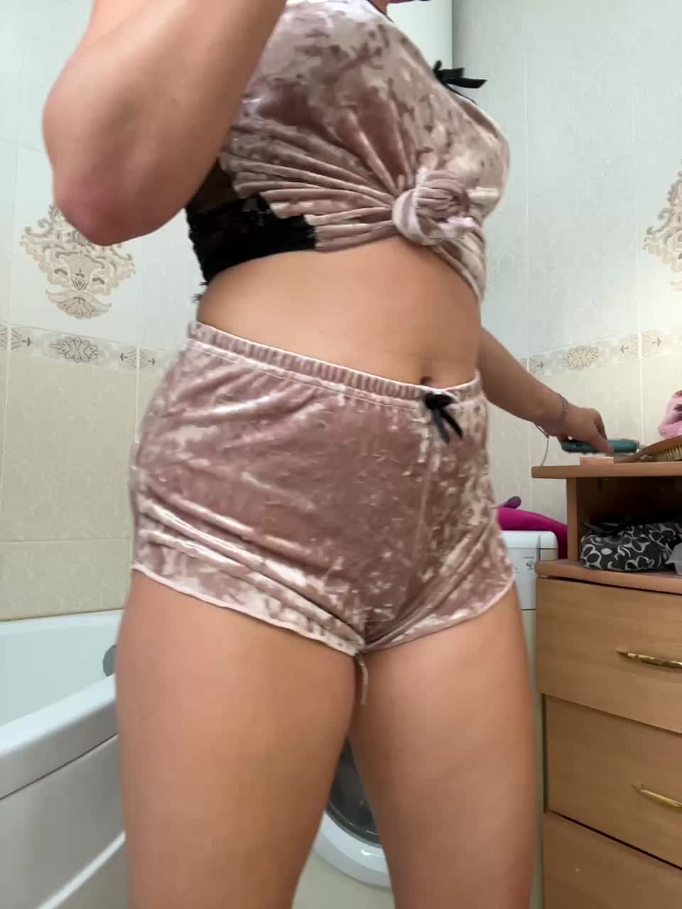 Lady-Dee Live Sex December 18, 2025