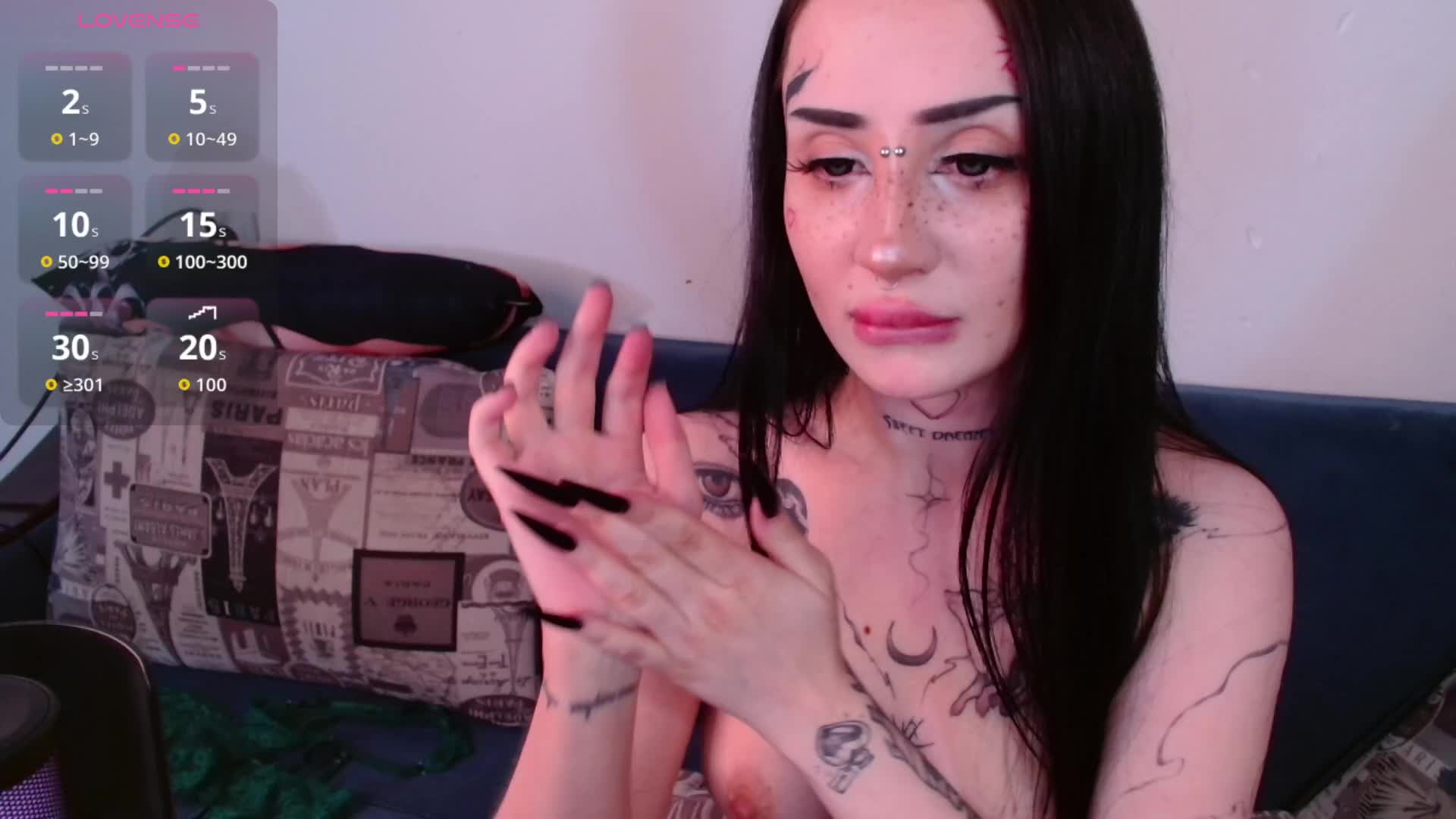 lisa-tatt Live Sex December 13, 2025