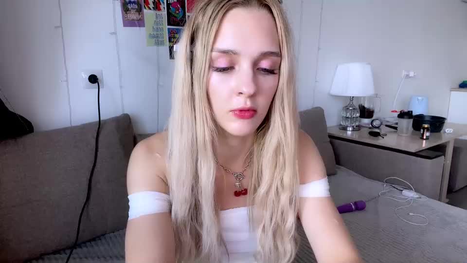 sailormoon666_ Live Sex December 17, 2025