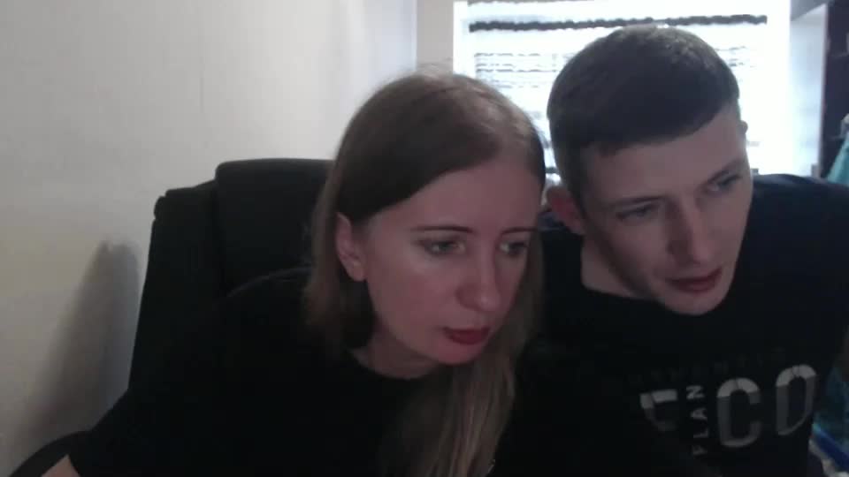 jenisandpeter Live Sex December 19, 2025