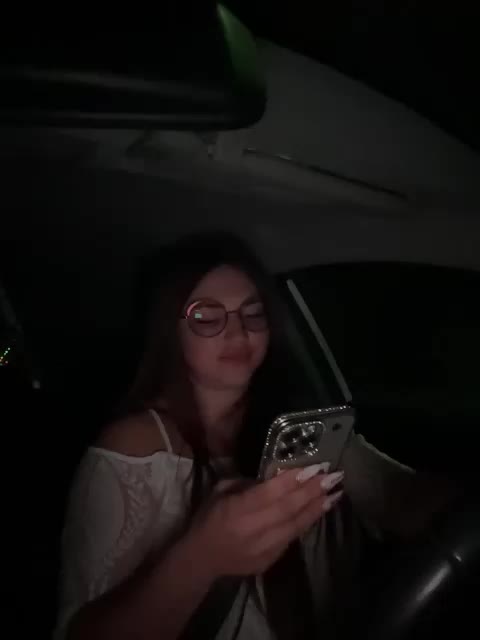 -Monika- Live Sex December 17, 2025