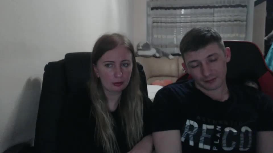 jenisandpeter Live Sex December 19, 2025