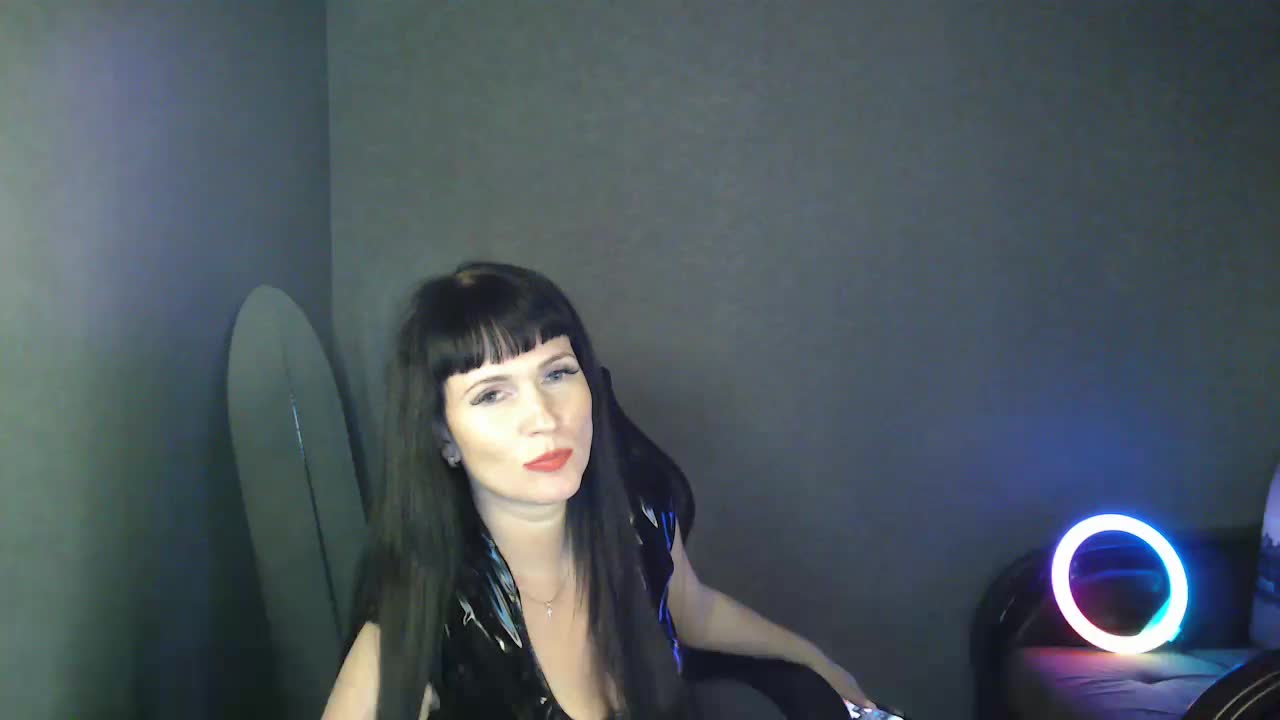 LindaElosiMilf Live Sex December 14, 2025