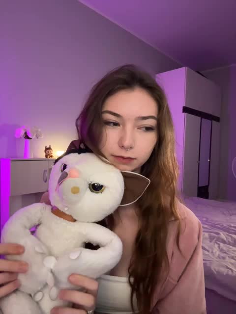 ShyAlya Live Sex December 17, 2025