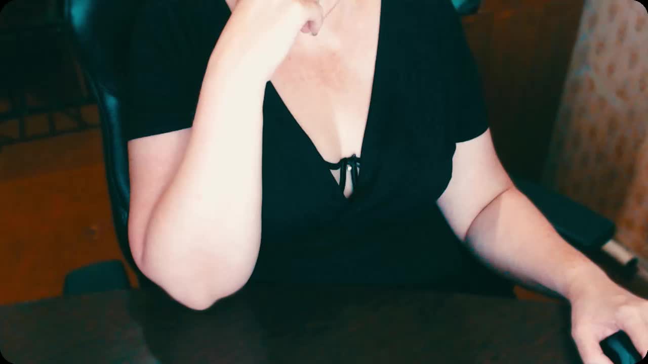 Alisa1917 Live Sex December 17, 2025