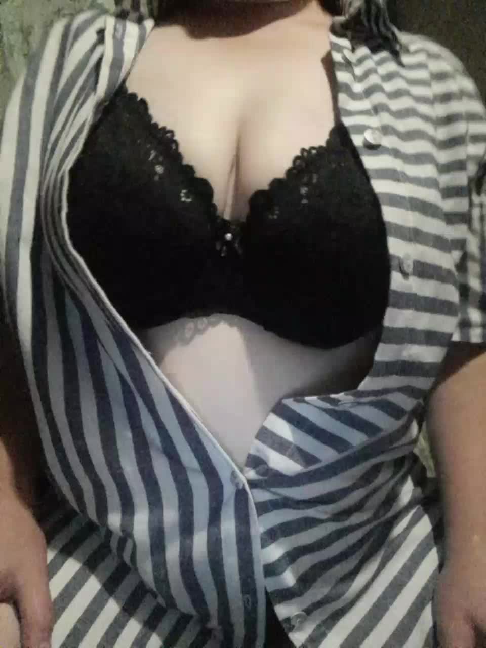 Iriska2025 Live Sex December 18, 2025