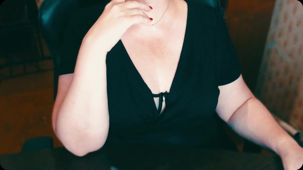 Alisa1917 Live Sex December 17, 2025