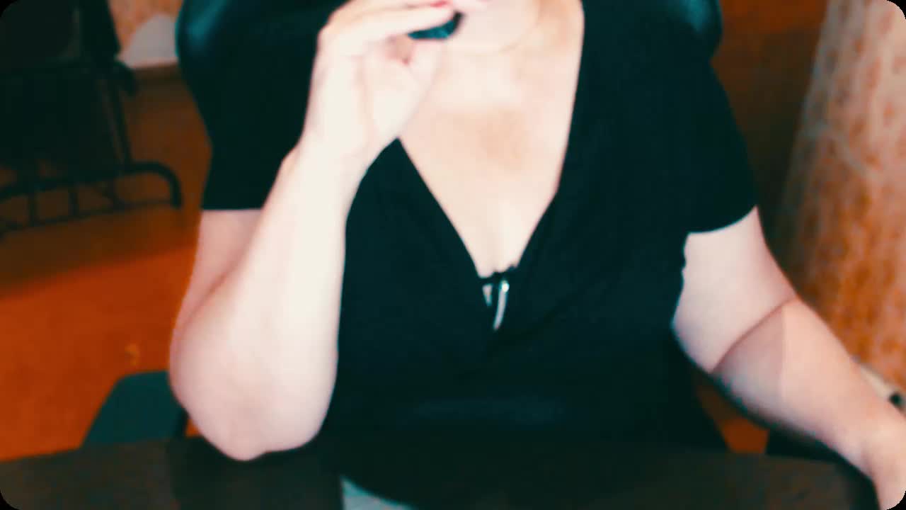 Alisa1917 Live Sex December 17, 2025