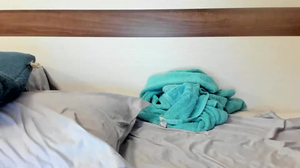 00ingrid00 Live Sex December 14, 2025