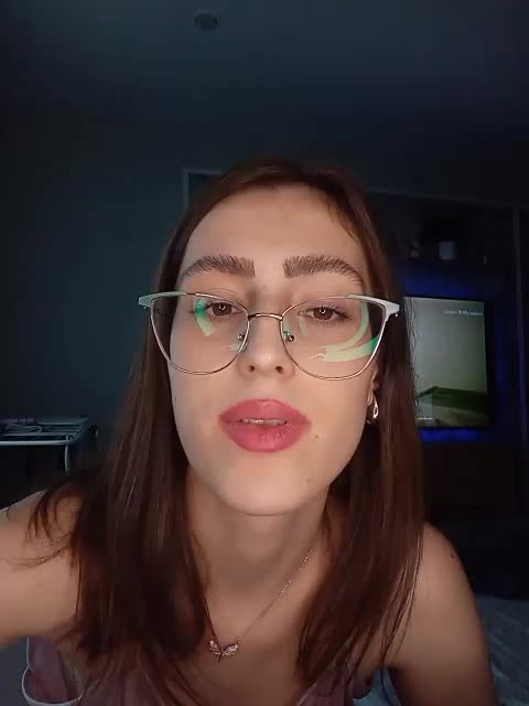 kiska-kira Live Sex December 14, 2025