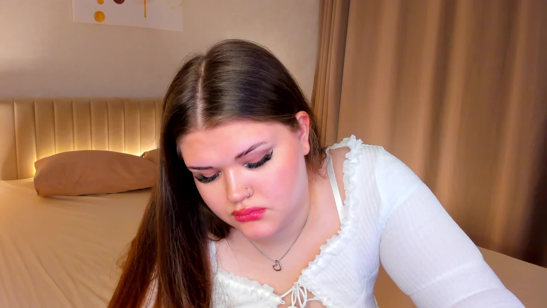 elle-one Live Sex December 17, 2025