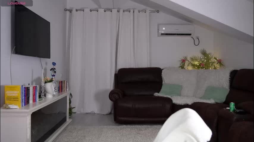 _jollie_joy Live Sex December 13, 2025