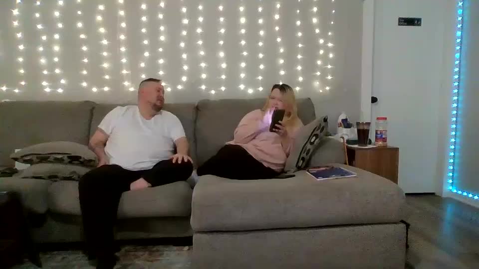 victoriaandjesse Live Sex December 17, 2025