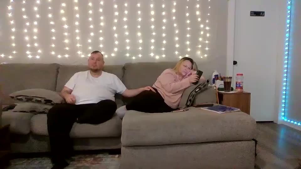 victoriaandjesse Live Sex December 17, 2025