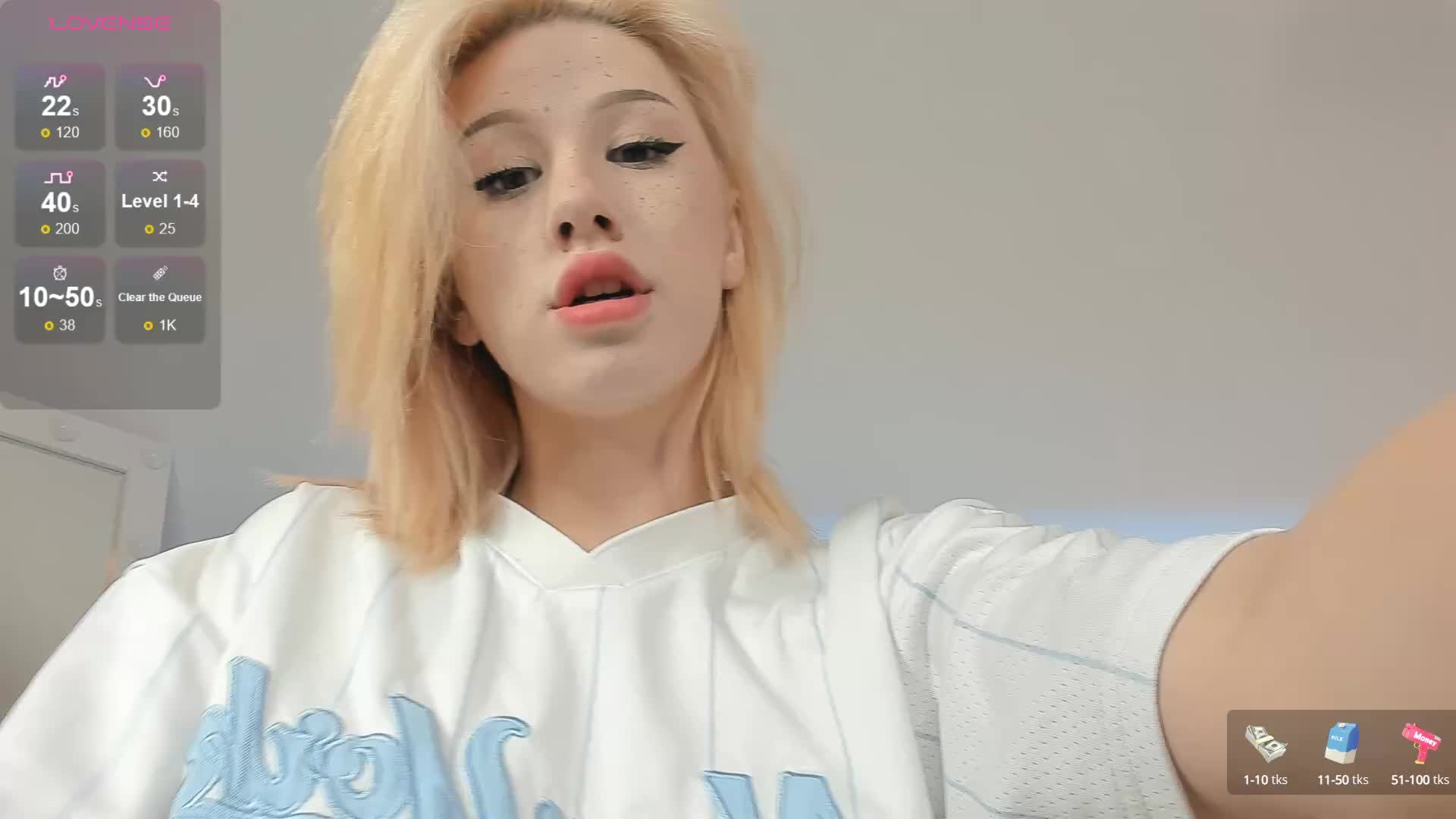 Necucubi Live Sex December 17, 2025