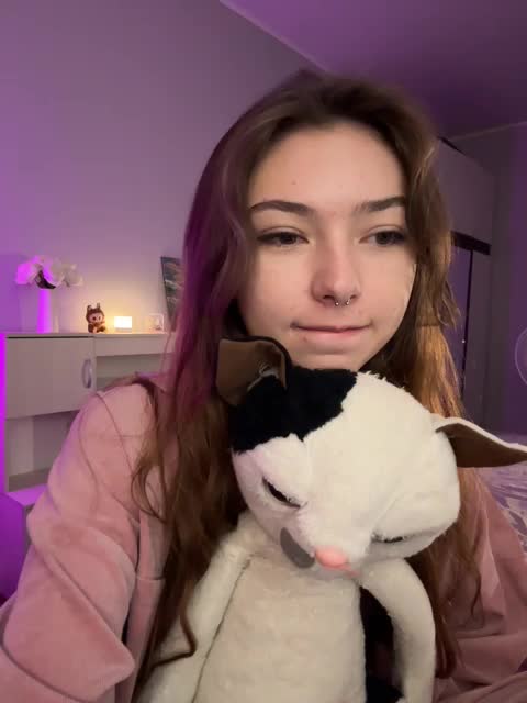 ShyAlya Live Sex December 17, 2025