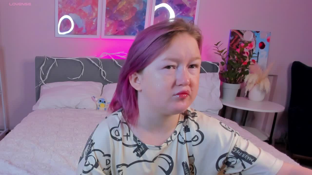 Sara-Moor Live Sex December 17, 2025