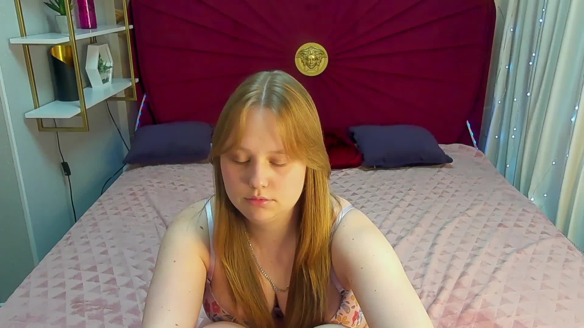 CrystallPaws Live Sex December 18, 2025