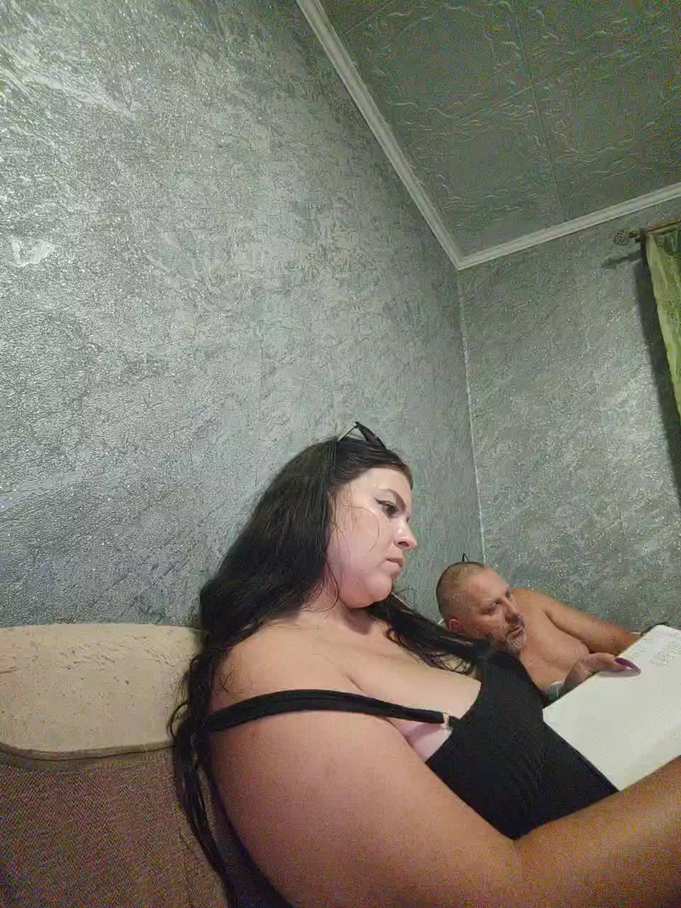 Cleopatra1990 Live Sex December 17, 2025