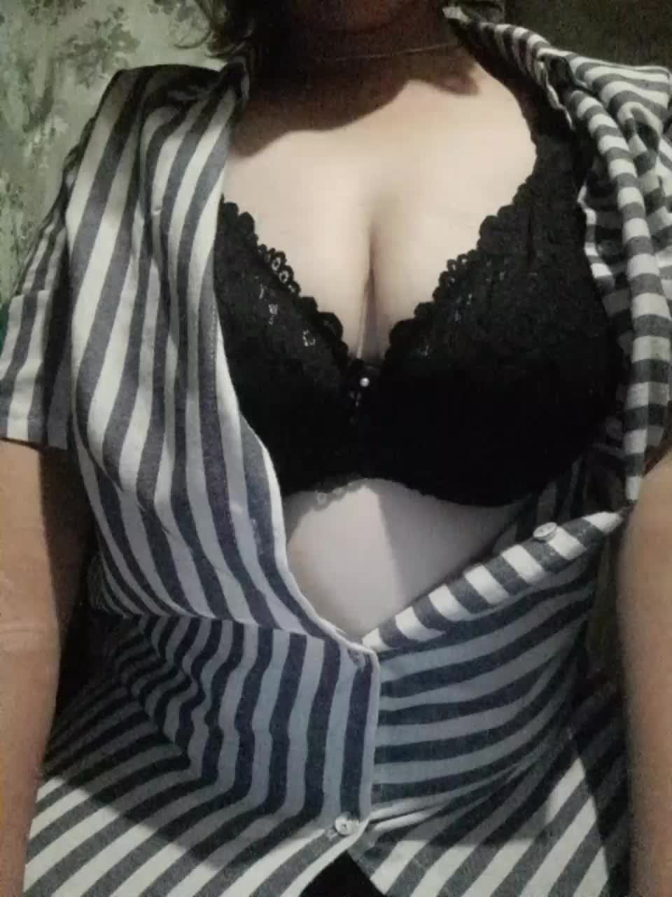 Iriska2025 Live Sex December 18, 2025