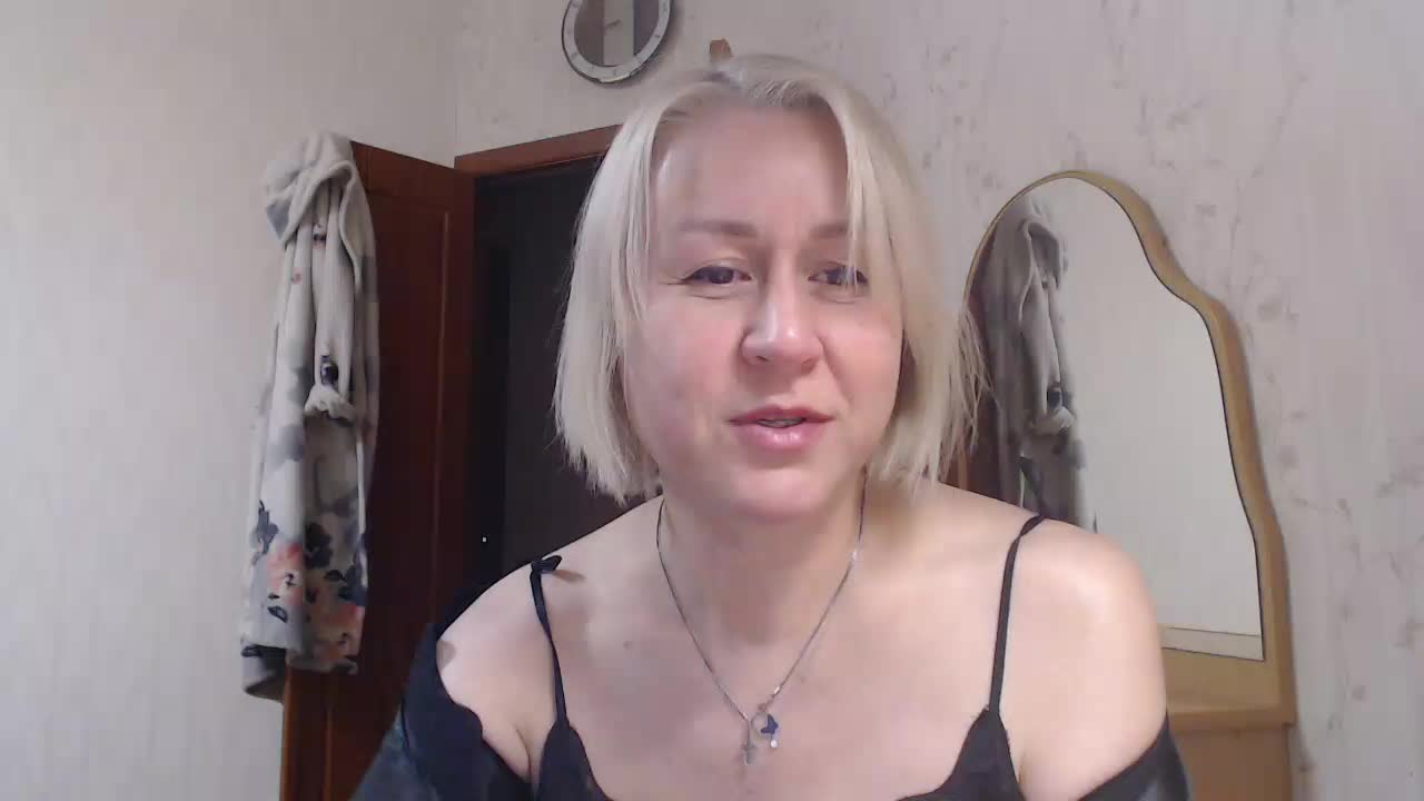 MilenaGerl Live Sex December 17, 2025